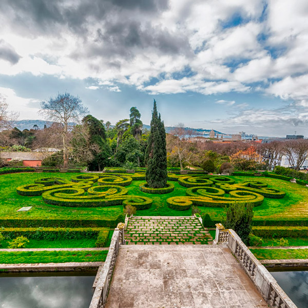 Palácio dos Condes da Calheta - Alçado sul. Tanque e Jardim de Buxo